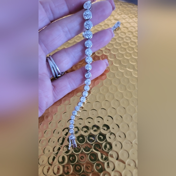 Clear Ankle / Tennis Bracelet 8 Inches